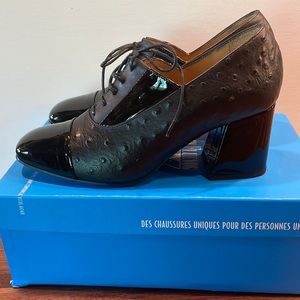 John Fluevog Phyllis Leather black size 7 lace-up